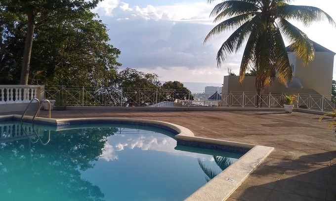 Ocho Rios Villa | Amazing Location w/Oceanview! Walk to town, beach, & dinner.