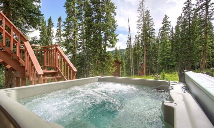 Quandary Village House | AMAZING MTN VIEWS!Hot Tub!Pets!Game Room!Sauna!Fitness Equipment!Near Trails!