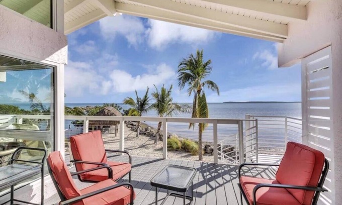 Key Largo House | Amazing Ocean Front Views 3 bedroom/bath Villa. Wake up to a Sunrise