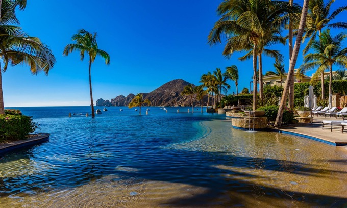 El Medano Ejidal Condo | AMAZING Ocean Views, Medano Beach, Downtown, 5-Star Hacienda Beach Club, 2BD