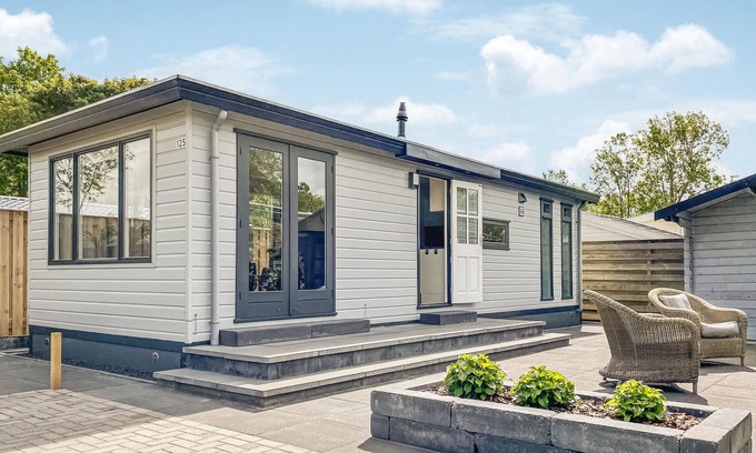 Tzummarum House | Amazing (sta)caravan in Tzummarum