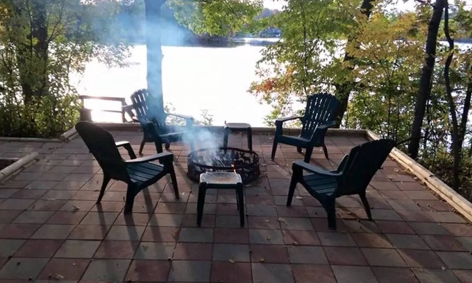 Irons House | AMAZING SUNSETS! Big Bass Lake Cottage! Swim,boat,fish!