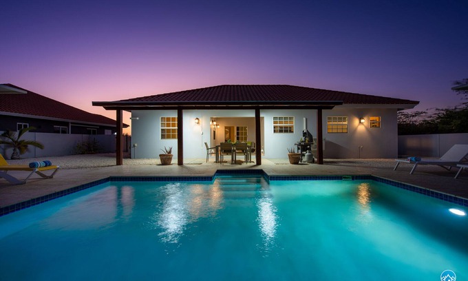 Boroncana Villa | Amazing vacation - beautiful and quiet villa -7 guests - beach 3 minutes away!