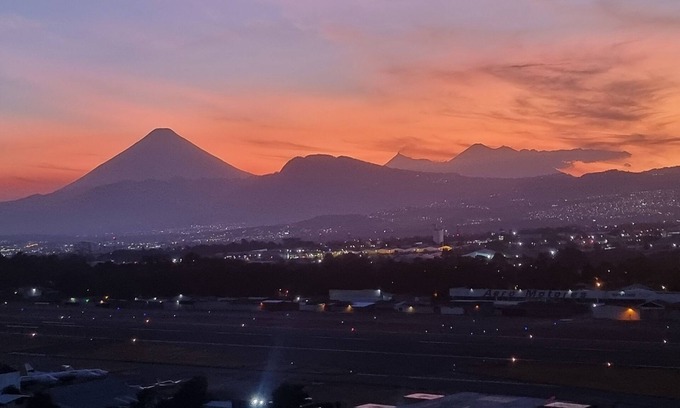 Zona 13 Apartment | Amazing Volcano Views in front of airport