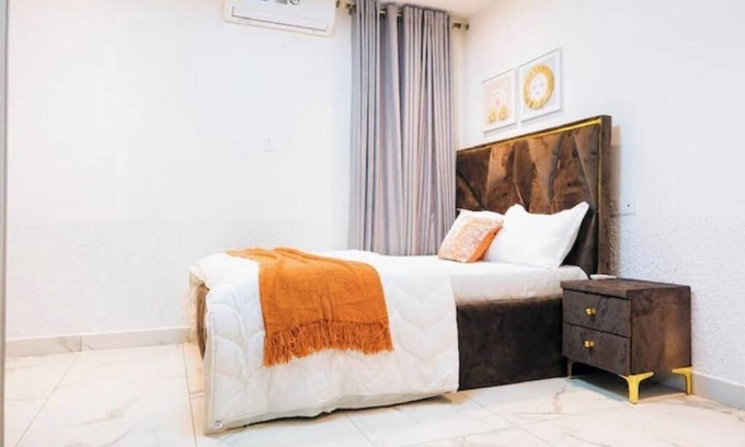 Tema House | Amber VIla