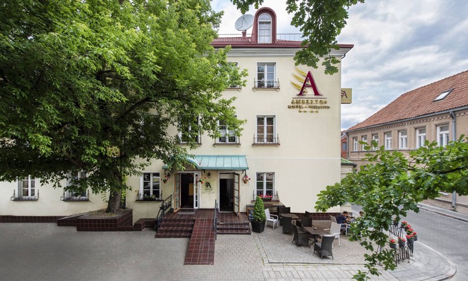 Old Town Hotel | Amberton Cozy Hotel Kaunas