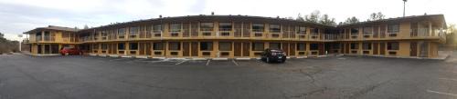 Macon Hotel | America's Best Inn - Macon