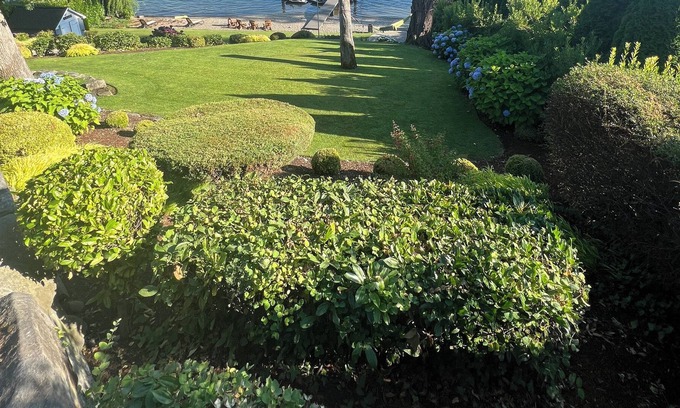 Lakewood House | American Lake Estate Property/ Next to Tacoma Golf and Country Club