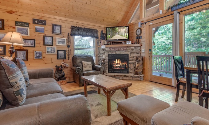 Black Bear Falls Cabin | Americana | Wooded Views + Pool Access & Private Hot Tub