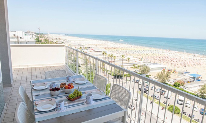 Marina Centro Apartment | Amerigo - Two Bedroom Apartment, Sleeps 6
