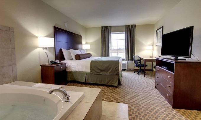 Crookston Hotel | AmeriVu Inn and Suites