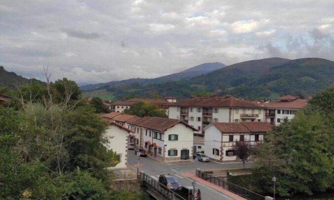 Elizondo Apartment | Amezti Apartment