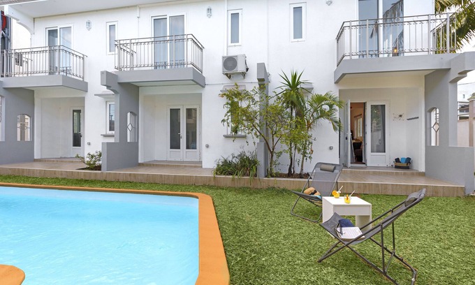 Bain Boeuf Apartment | AMIS Ross - Two Bedroom Apartment, Sleeps 4