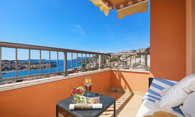 Gruz Apartment | Amore Sea View - One Bedroom Apartment, Sleeps 4