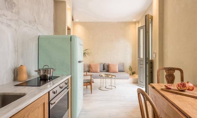 Plaka Apartment | Anafiotika residence Athens, by Cycladica