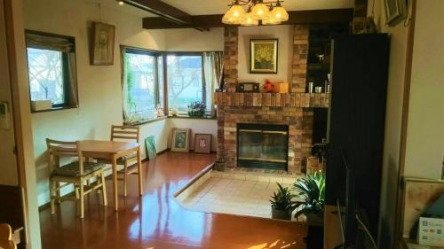 Akita House | AnBeeeNa