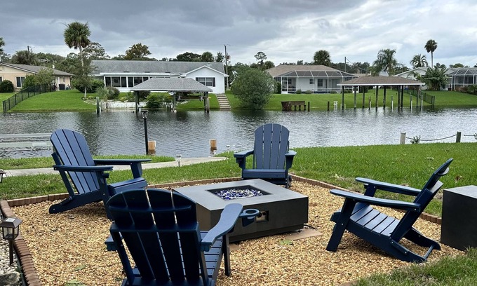 Palm Harbor House | Anchors Landing Waterfront Home | Dock | Foosball | Fire Pit | Close To The Beach | Dog Friendly