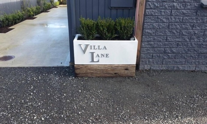 Invercargill City Centre Cottage | andquot;VILLA LANEandquot; - Boutique Accommodation