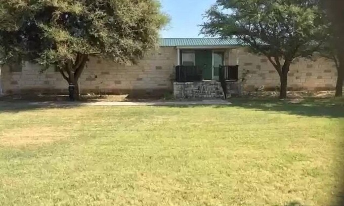 Voss House | Angler Hideaway at O.H. Ivie