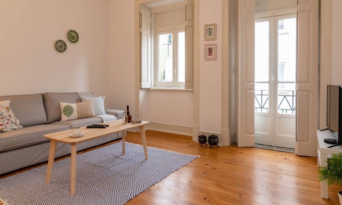 Penha de Franca Apartment | Anjos' City Escape by LovelyStay - 2