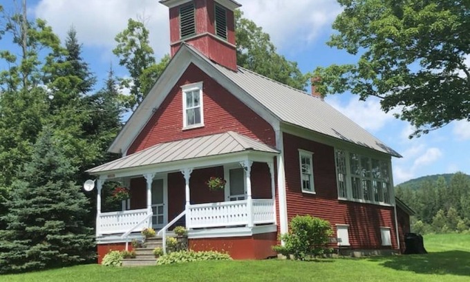 Craftsbury Common House | Ann’s Schoolhouse