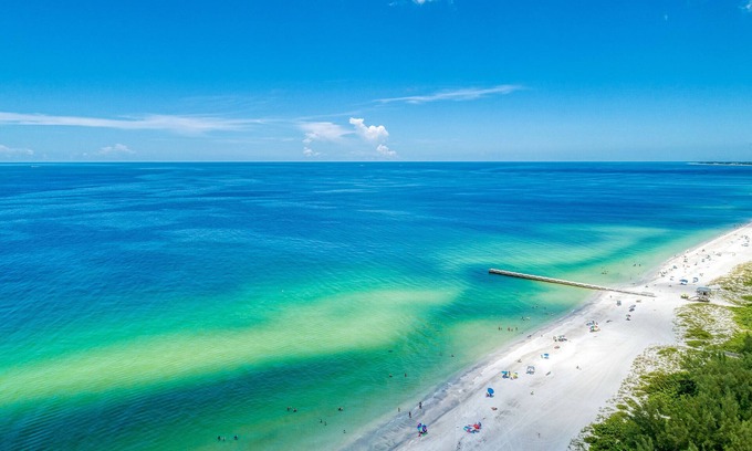 Bradenton Beach House | Anna Maria Island Cottage Haven