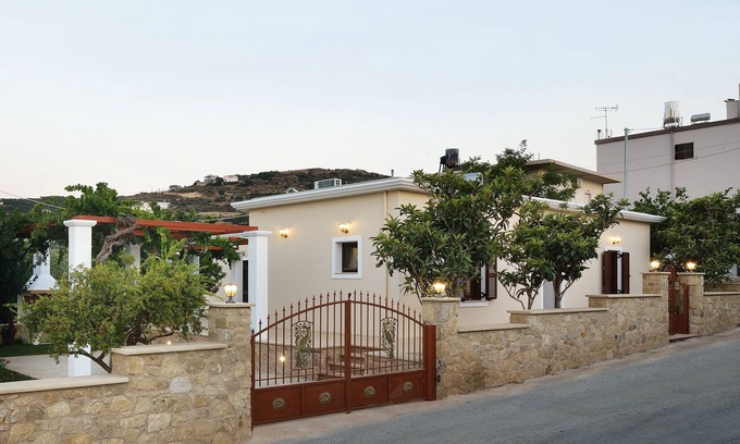 Kissamos House | Anna ‘s House - Garden Cottage in Kissamos
