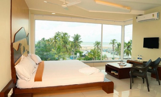 Velankanni Hotel | Annai in Saravana Bhavan Fine stay and Restaurant