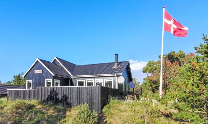 Vejers House | "Annakarin" - 500m from the sea by Interhome