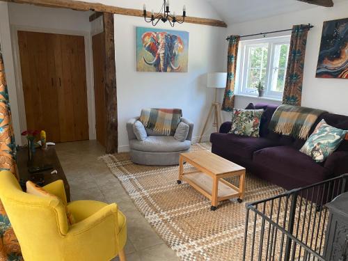 Willesborough House | Annexe Orchard Cottage