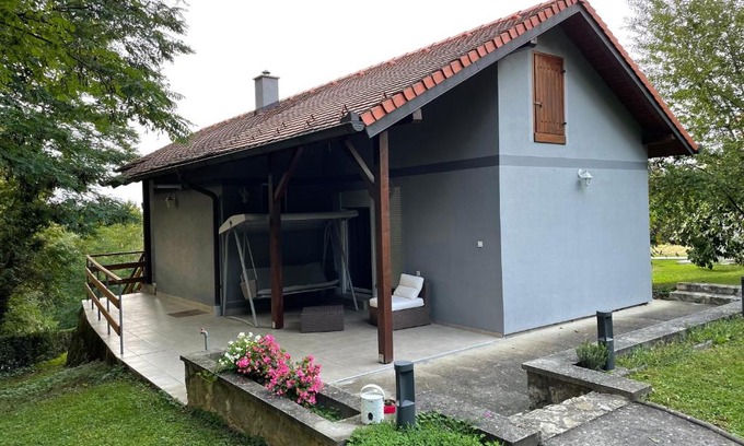 Orahovica House | Ante
