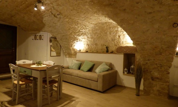 Casali di Serravalle Apartment | Antica Carbonaia di Norcia
