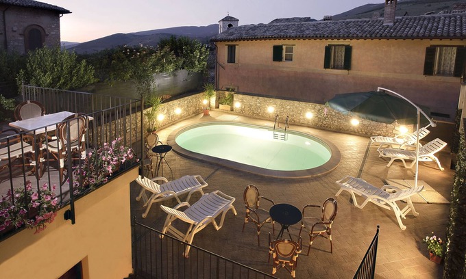 Trevi Hotel | Antica Dimora alla Rocca