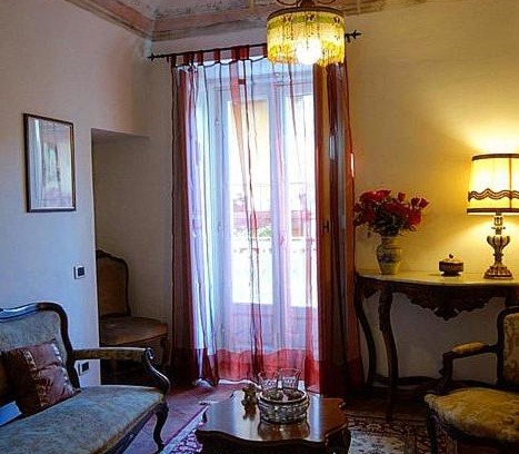 Scanno House | Antica Dimora Fuori Le Mura B&B