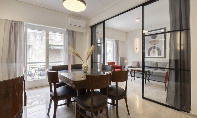 Ilisia Apartment | Antifilou 30-32 · Classic Elegance in Ilisia