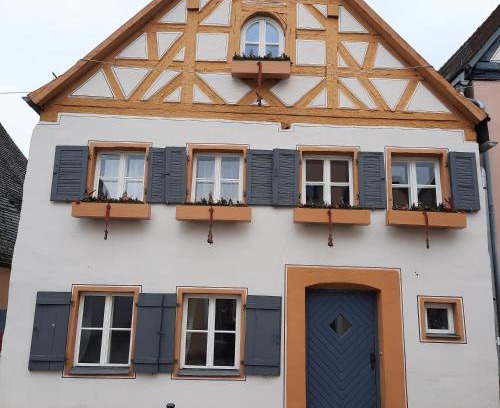 Hilpoltstein Apartment | Antikperle mit Komfort