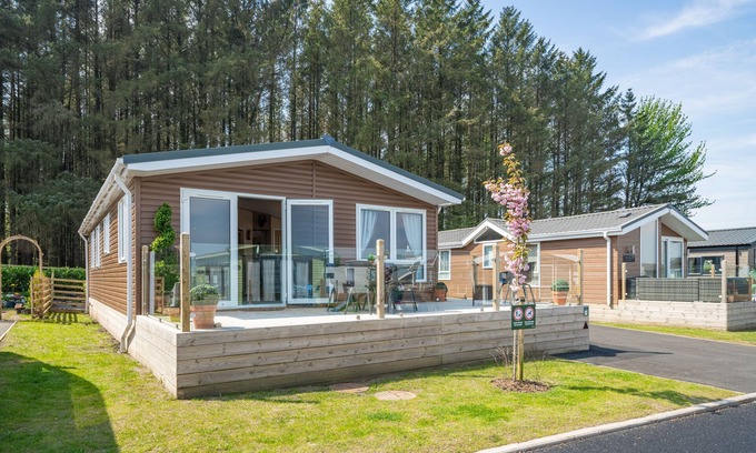 Cockermouth Cabin | Antler Lodge - Meadows Retreat Lodge Park