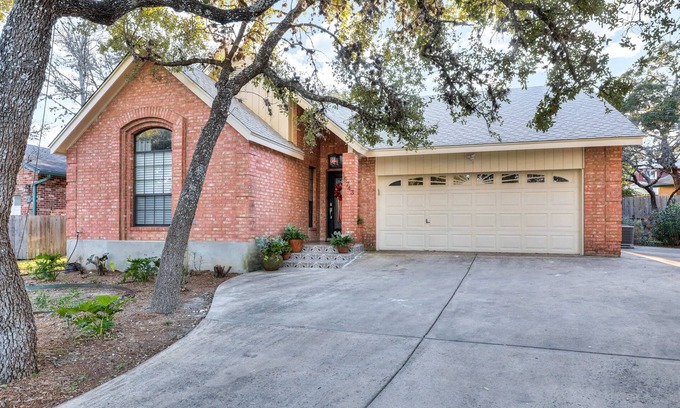 North San Antonio - SAT House | Antlers - A Birdy Vacation Rental