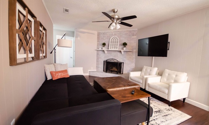 Evans House | ANWA - Augusta National Women's Amateur and Mid-Term Rental!