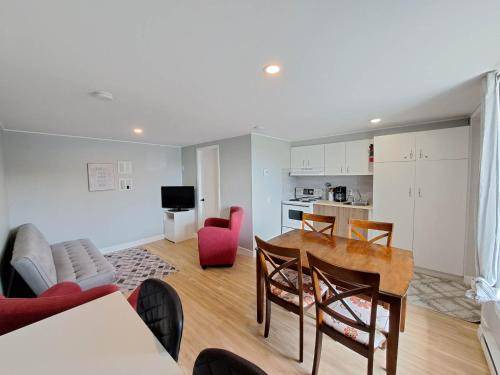 Ste Anne de Beaupre Apartment | Apartment ∙ 2 bedrooms ∙ 5 guests