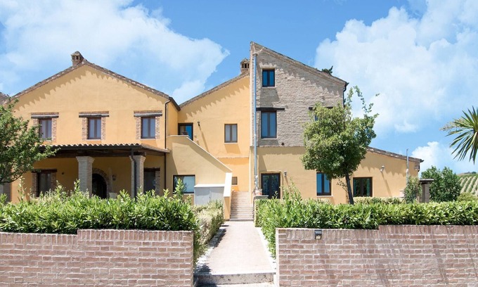 San Savino Apartment | Apartment in Marche near Sandy Beaches