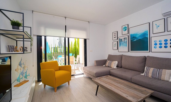 San Miguel de Salinas Apartment | Apartamento Salinas (San Miguel de Salinas)
