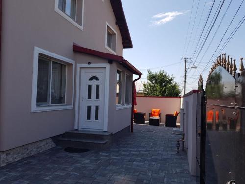 Ploiesti Villa | "Apartament"-Casa Genius