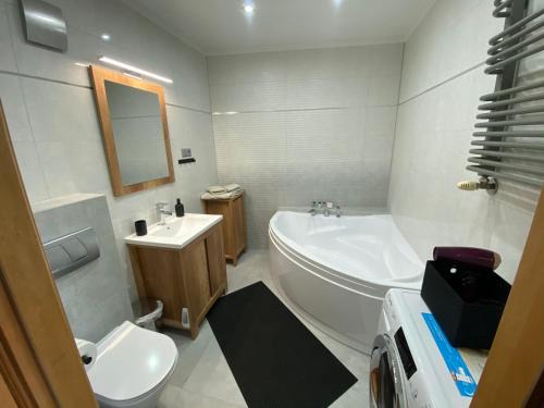 Slupsk Apartment | Apartament Dwupoziomowy - klimatyzacja