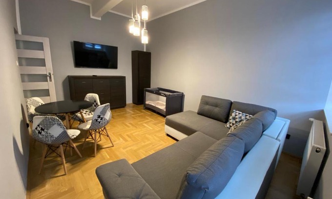Bielawa Apartment | Apartament F21 Deluxe w Bielawie - Widok na Góry Sowie