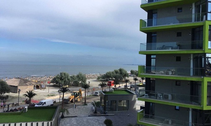 Mamaia-Sat House | Apartamentect Alezzi Black&White 4