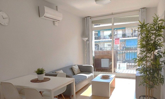 Navas Apartment | Apartamento 6 Camas Individuales en Sant Pau