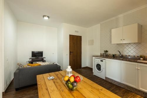 Bolonia Apartment | APARTAMENTO BOLONIA SUR A