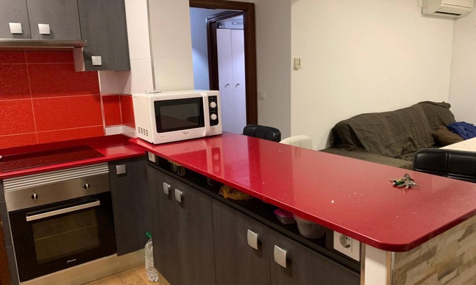 Jaen Condo | Apartamento con Aparcamiento, en un Sitio Tranquilo de Jaén