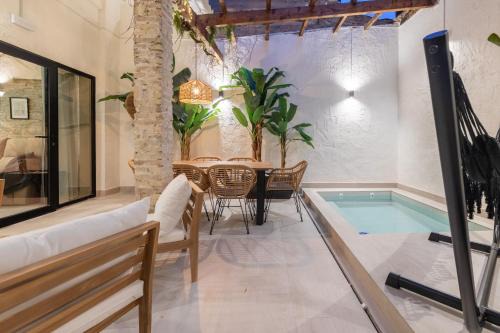 En Corts Apartment | Apartamento con piscina y terraza